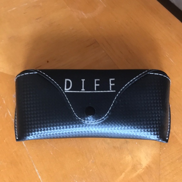 DIFF eyewear sunglasses - Picture 1 of 2